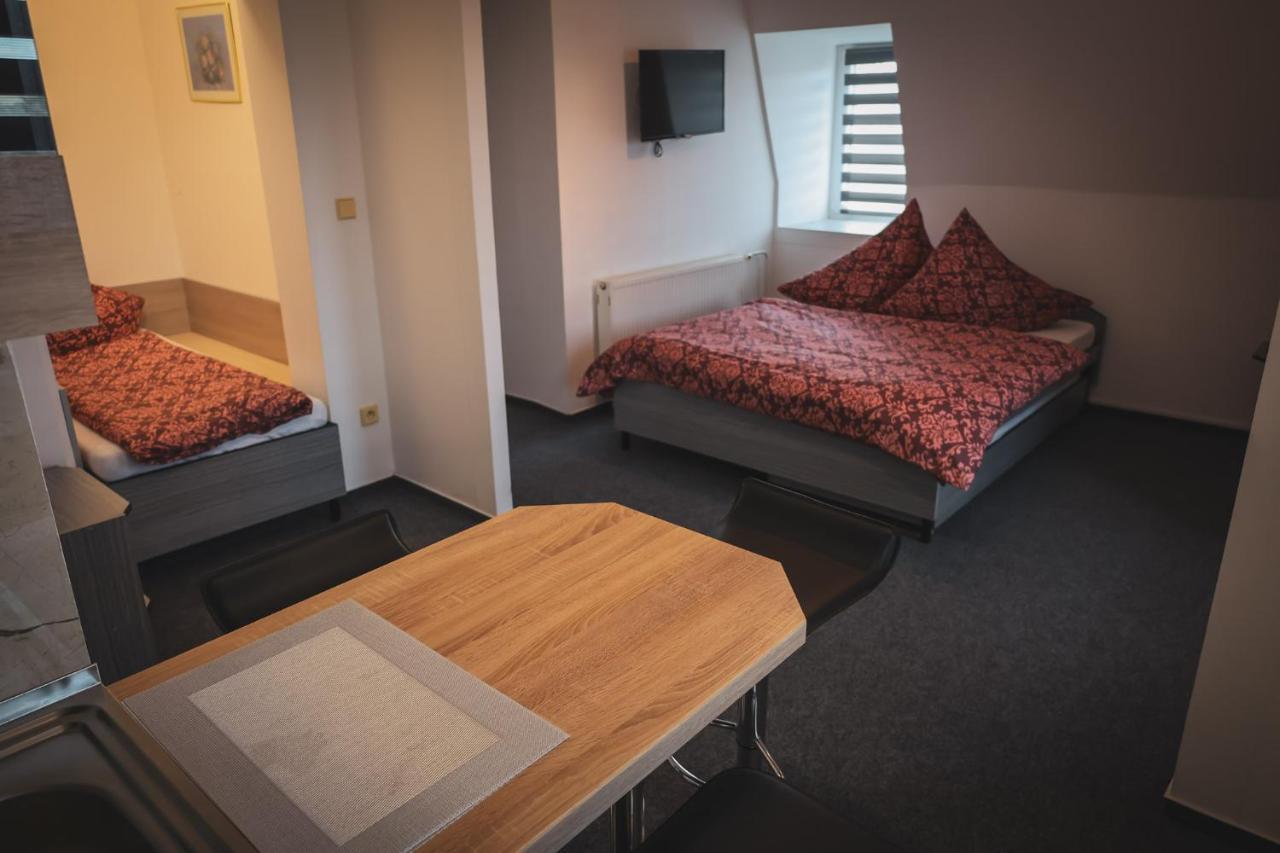 Hotel Apartment Faraon 伦布尔克 外观 照片