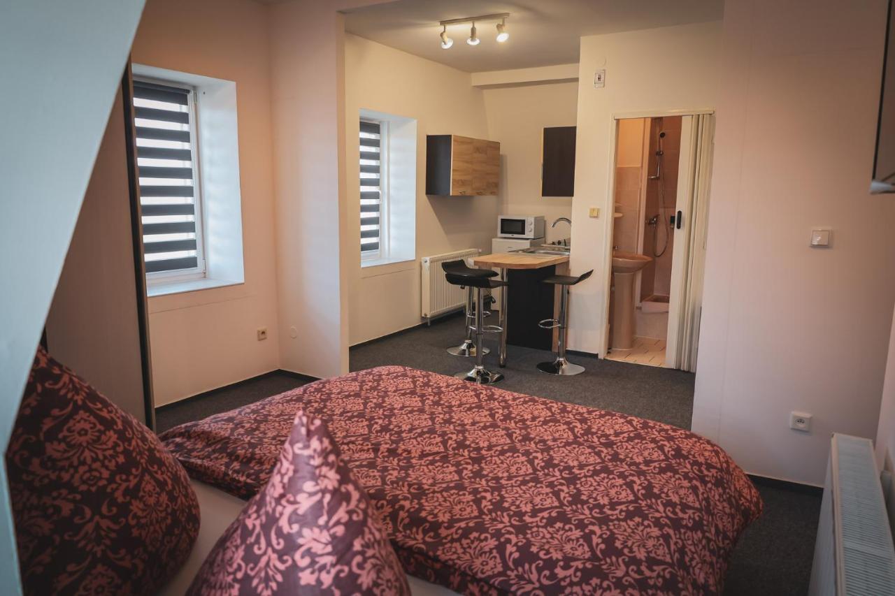 Hotel Apartment Faraon 伦布尔克 外观 照片